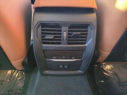 Used 2023 BMW 330i 330i w/ Parking Assistance Package image 18