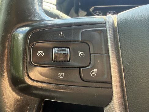 Used 2022 GMC Sierra 2500 SLE w/ SLE Value Package; AWD/4WD image 11