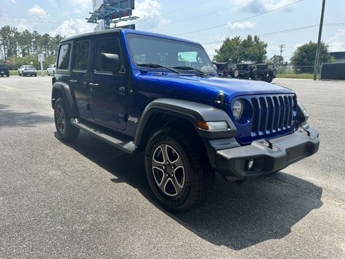 Used 2018 Jeep Wrangler Unlimited Sport S AWD/4WD image 7