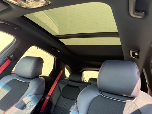 Used 2024 Genesis GV70 2.5T w/ Sport Prestige Package image 35