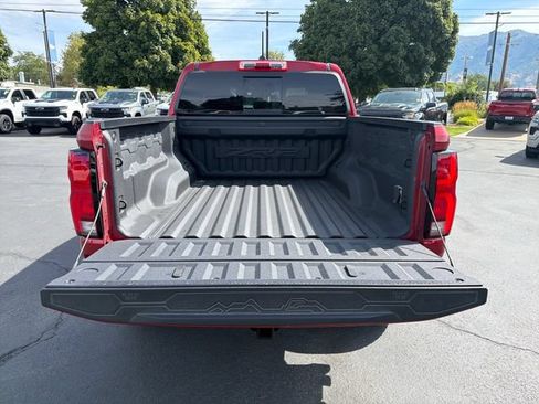 Used 2024 Chevrolet Colorado ZR2 w/ ZR2 Convenience Package III AWD/4WD image 22