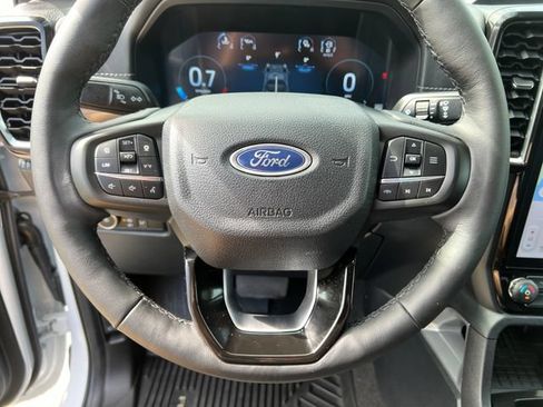 Used 2024 Ford Ranger Lariat w/ Advanced Towing Package AWD/4WD image 19