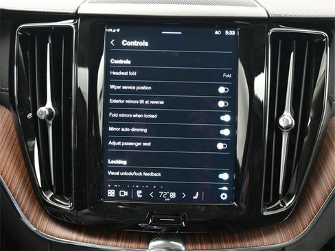 Used 2024 Volvo XC60 B5 Ultimate w/ Protection Package Premier image 16