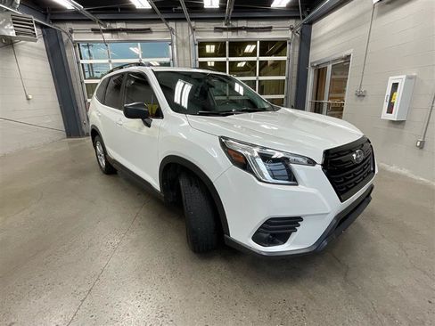 Used 2022 Subaru Forester AWD/4WD image 7