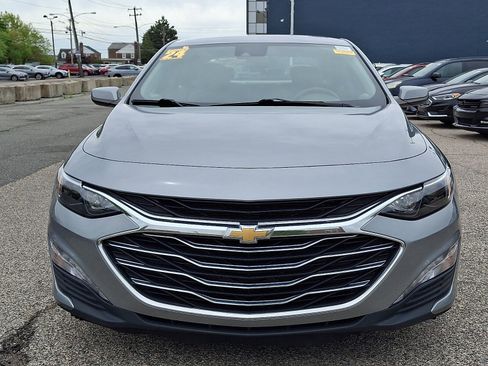 Used 2024 Chevrolet Malibu LT FWD image 2