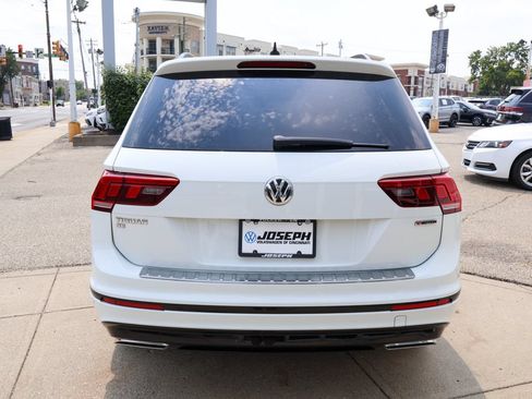 Used 2020 Volkswagen Tiguan SE R-Line w/ 3rd Row Seat Package AWD/4WD image 4