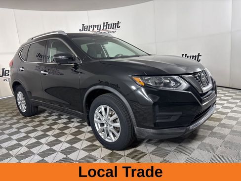 Used 2018 Nissan Rogue SV w/ Premium Package image 5