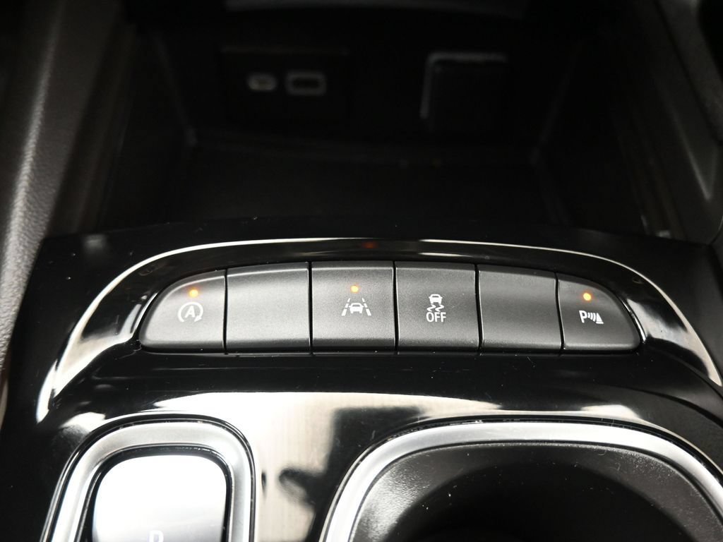Used 2023 Buick Envision Preferred FWD image 23