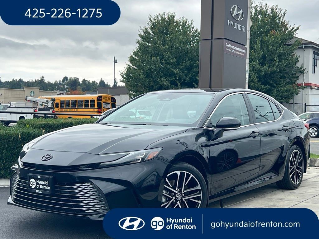 Used 2025 Toyota Camry XLE w/ Premium Package AWD/4WD image 1