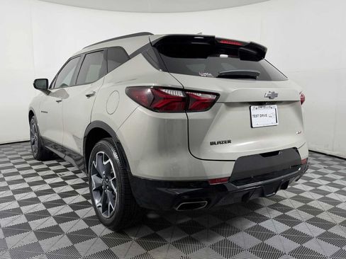 Used 2021 Chevrolet Blazer RS w/ Enhanced Convenience Package FWD image 4