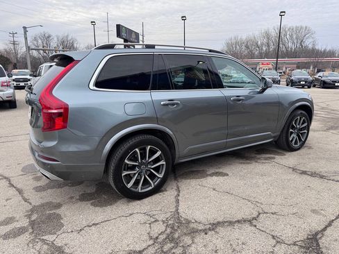 Used 2019 Volvo XC90 T6 Momentum image 5