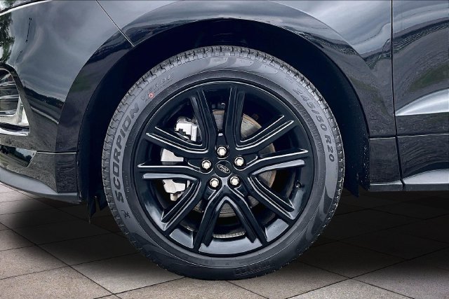 Certified 2024 Ford Edge ST-Line AWD/4WD image 10