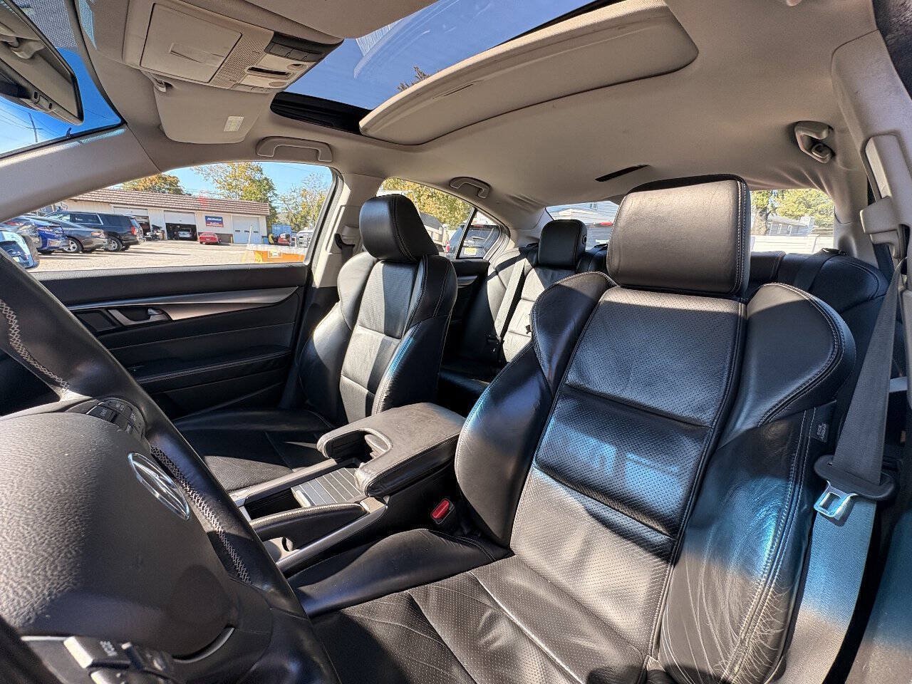 Used 2010 Acura TL w/ Technology Package AWD/4WD image 13
