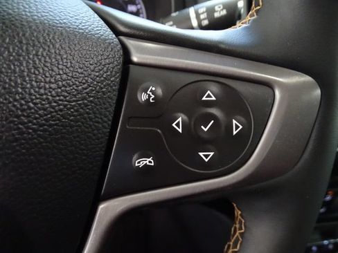 Used 2023 GMC Terrain AT4 w/ Infotainment Package II AWD/4WD image 8