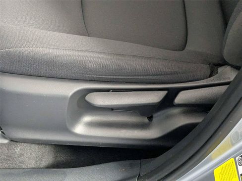 Certified 2024 Toyota Corolla Cross LE FWD image 13