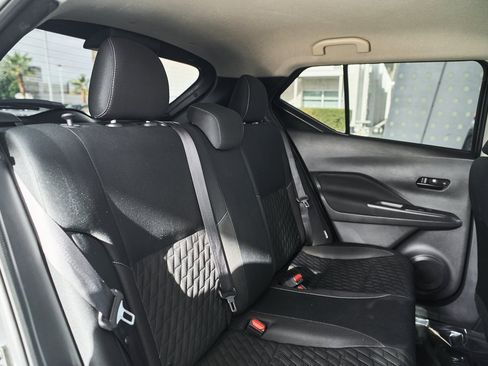 Used 2021 Nissan Kicks S image 24