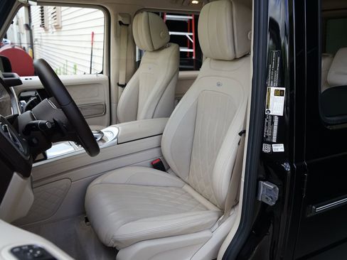 Used 2019 Mercedes-Benz G 550 image 3