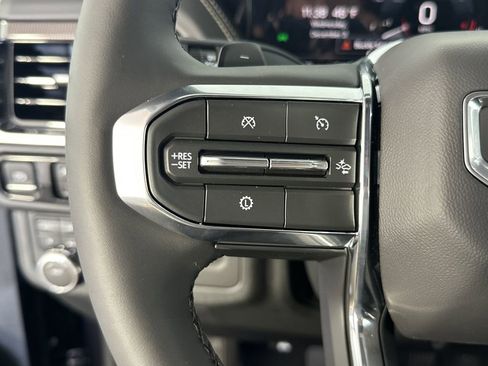 New 2026 GMC Yukon XL Elevation image 21