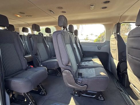 Used 2017 Ford Transit 350 XLT RWD image 8