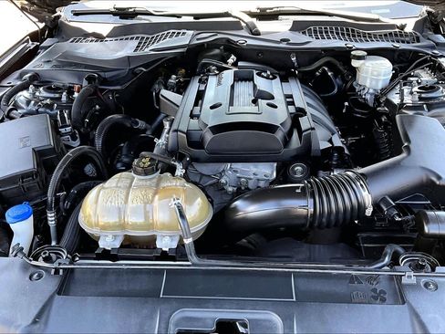 Used 2020 Ford Mustang Coupe w/ Equipment Group 101A RWD image 32