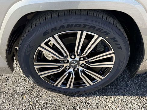 New 2026 Lexus LX 600 4WD w/ Luxury Package image 7