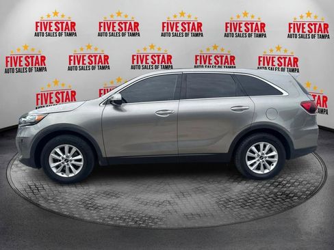 Used 2019 Kia Sorento AWD image 4