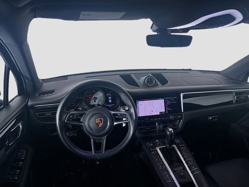 Used 2020 Porsche Macan S image 15