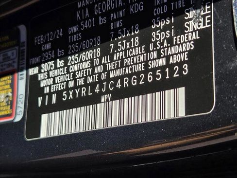 Used 2024 Kia Sorento S image 15