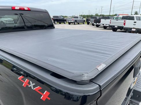 Used 2018 Chevrolet Silverado 1500 LT w/ All Star Edition AWD/4WD image 23