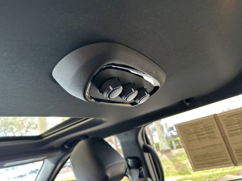 Used 2023 Dodge Durango GT image 39