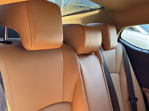 Used 2025 Lexus ES 350 w/ Premium Package FWD image 24