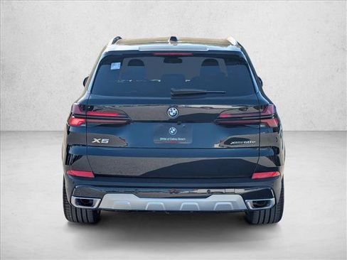 New 2026 BMW X5 xDrive50e w/ Premium Package AWD/4WD image 7
