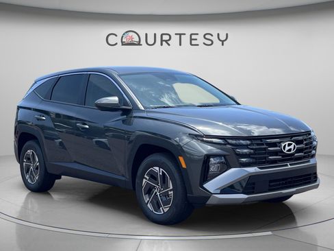 New 2026 Hyundai Tucson Blue SE AWD/4WD image 7