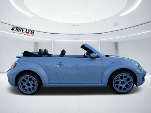 Used 2018 Volkswagen Beetle 2.0T Coast FWD image 3