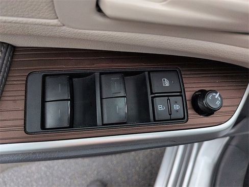 Certified 2024 Toyota Sienna LE image 16