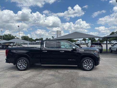 Certified 2026 GMC Sierra 1500 Denali w/ Denali Reserve Package AWD/4WD image 4