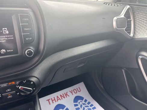 Used 2025 Kia Soul LX w/ LX Technology Package image 21