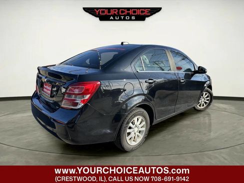 Used 2017 Chevrolet Sonic LT w/ Convenience Package image 5