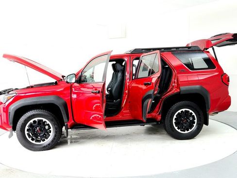 Used 2025 Toyota 4Runner TRD Off-Road Premium w/ Tow Technology Package AWD/4WD image 10