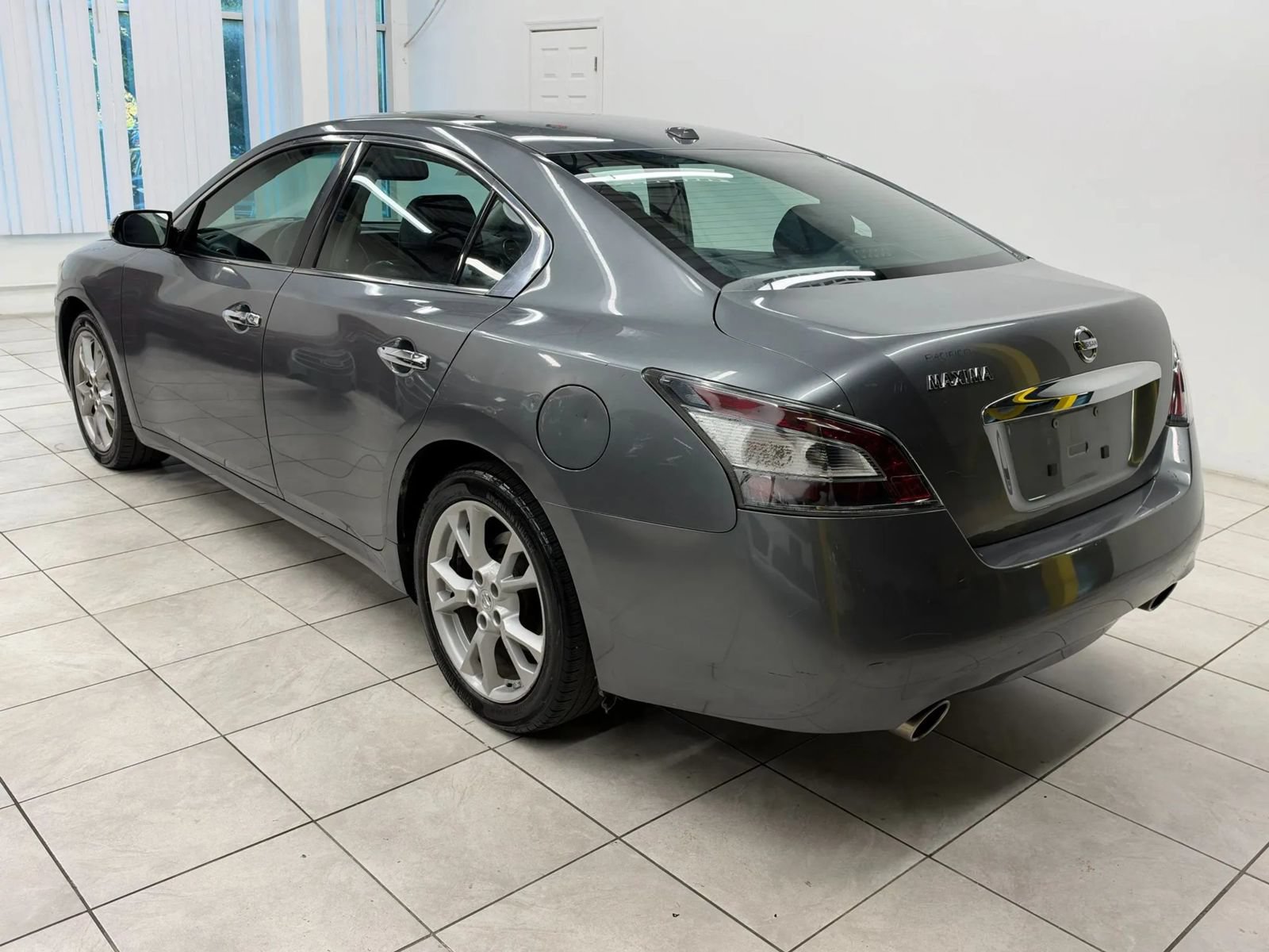 Used 2014 Nissan Maxima 3.5 SV w/ Technology Package FWD image 7