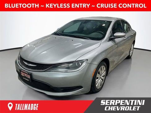 Used 2016 Chrysler 200 LX image 1