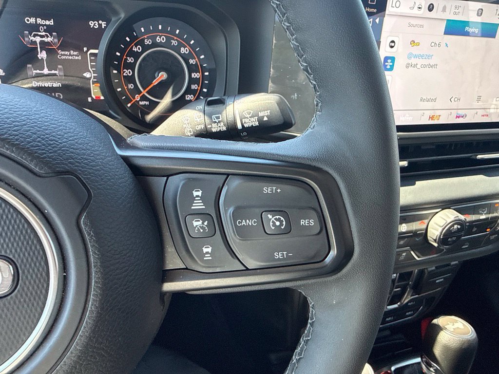 Certified 2025 Jeep Wrangler Unlimited Rubicon w/ Convenience Group AWD/4WD image 19