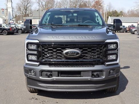 New 2026 Ford F250 Lariat w/ Black Appearance Package AWD/4WD image 15