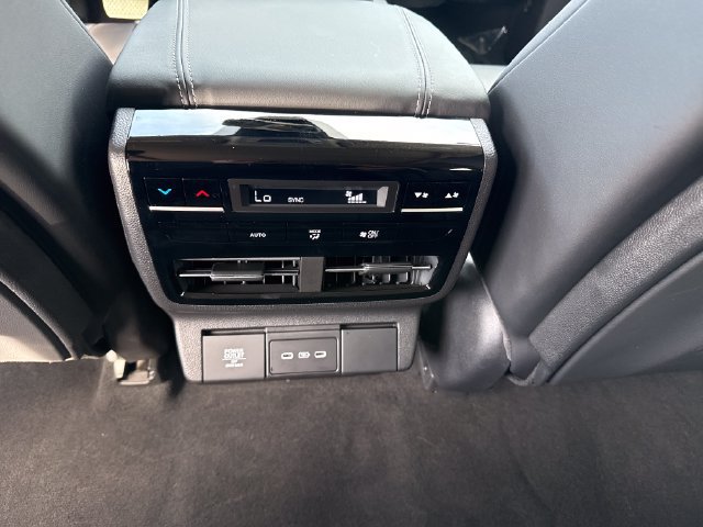 Certified 2026 Acura MDX w/ Technology Package AWD/4WD image 15