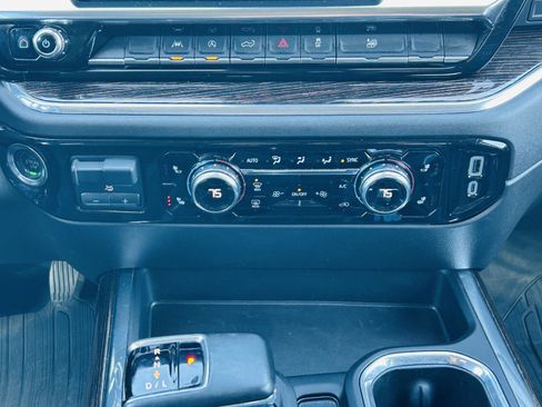 Used 2024 GMC Sierra 1500 Elevation w/ Max Trailering Package image 19