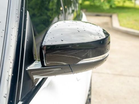 Used 2022 Land Rover Range Rover Westminster Edition AWD/4WD image 13