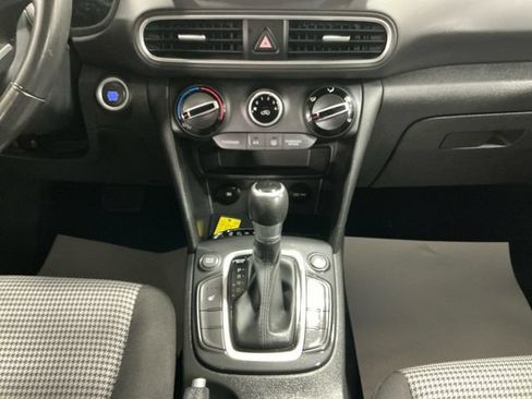 Used 2019 Hyundai Kona SEL AWD/4WD image 12