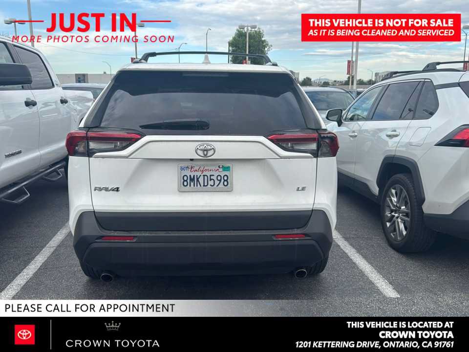 Used 2019 Toyota RAV4 LE w/ Carpet Mat Package FWD image 5