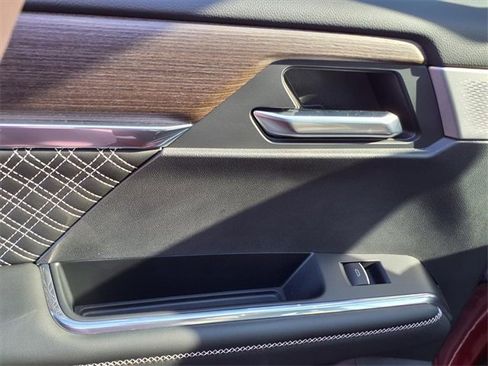 Used 2024 GMC Acadia Denali w/ Super Cruise Package image 71