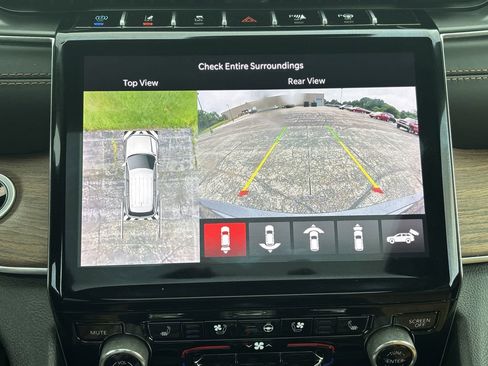 Used 2022 Jeep Grand Cherokee Summit image 11